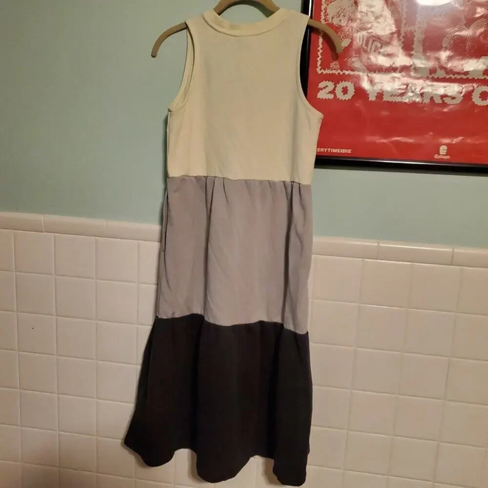 Nike Size Large French Terry Dress Gray White Tiered Colorblock Sleeveless